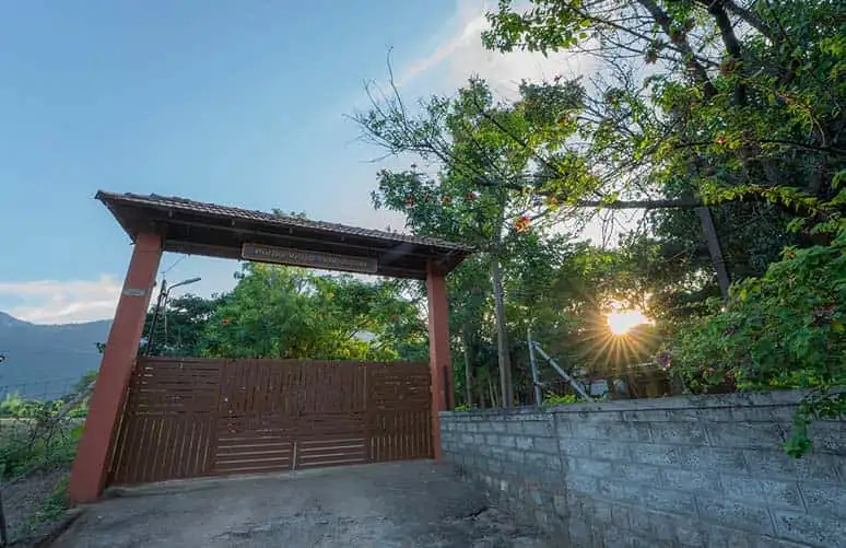 Exterior of the Coimbatore center of Purna Vidya Ashram